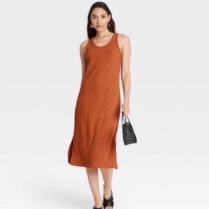 Ribbed Midi Dress